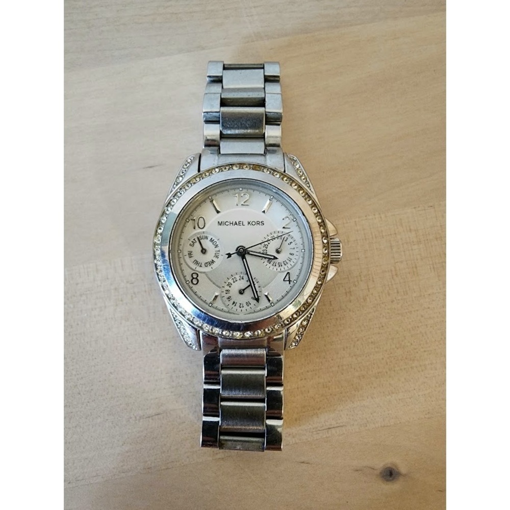 Michael Kors Women's Blair Analog Display Analog Quartz Silver Watch